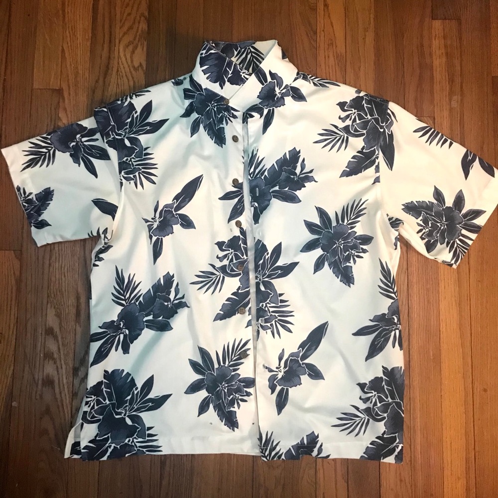 White Hawaiian Shirt- like new